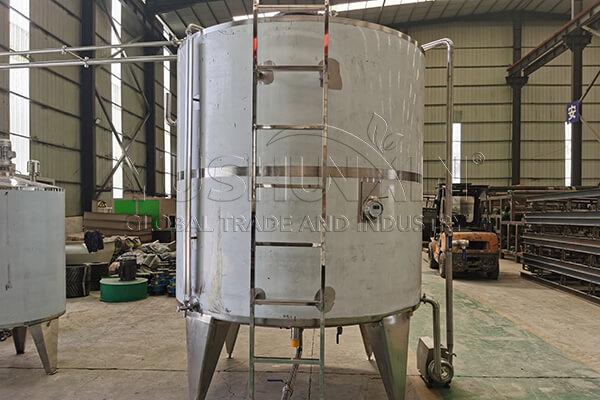 Reactor de fermentación anaeróbica de fertilizantes líquidos