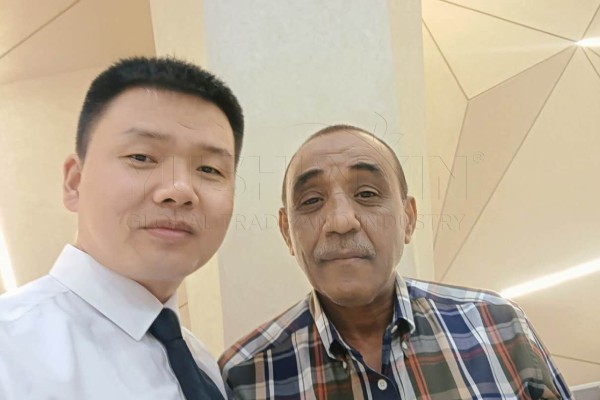 Visita al sitio de producción de fertilizantes en Omán