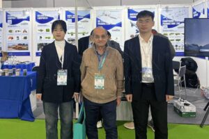 Charla sobre proyecto de fertilizantes líquidos NPK de Omán en exposición